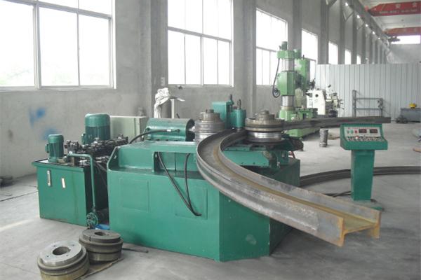 趕緊收藏！型材彎曲機(jī)應(yīng)用的優(yōu)勢介紹